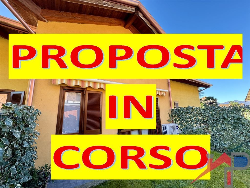 Villetta a schiera con giardino privato