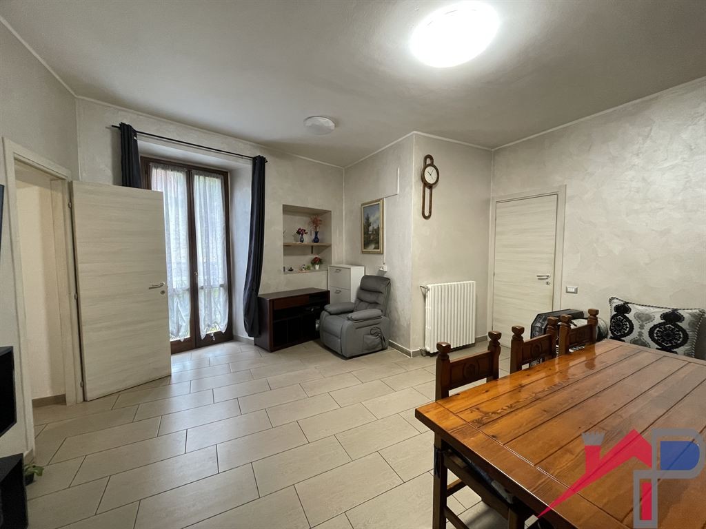 CAPRINO B.SCO - Ampio e luminoso Trilocale